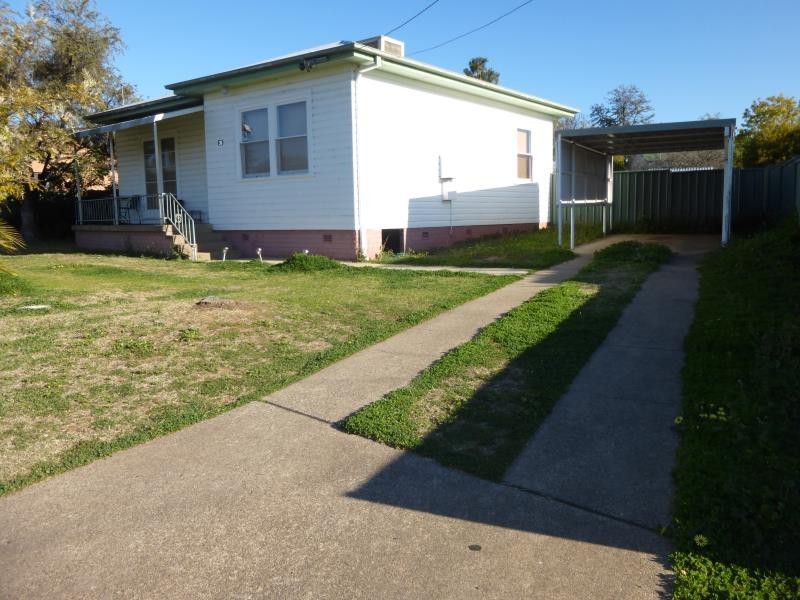 36 Oak Street, Tamworth NSW 2340