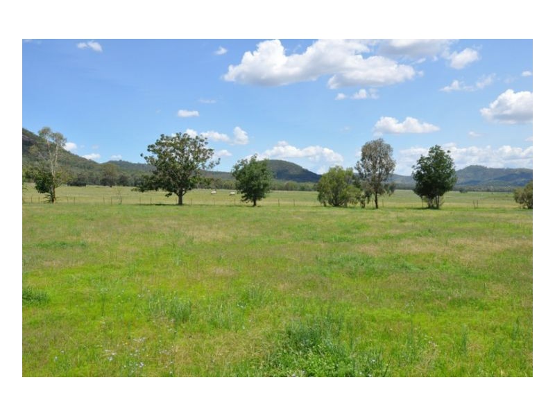 810 Moonbi Gap Road, Moore Creek NSW 2340