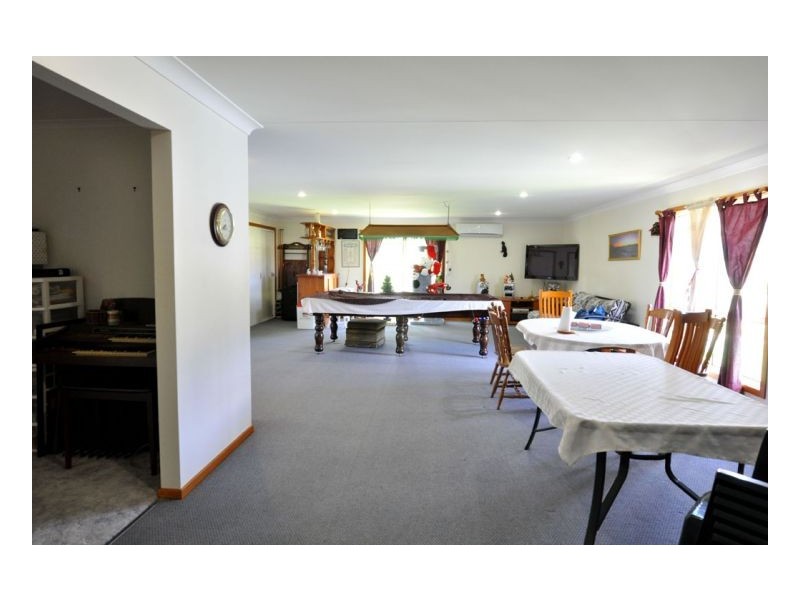 810 Moonbi Gap Road, Moore Creek NSW 2340