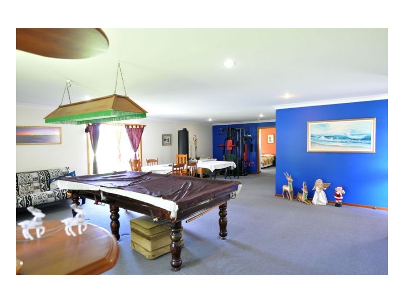 810 Moonbi Gap Road, Moore Creek NSW 2340