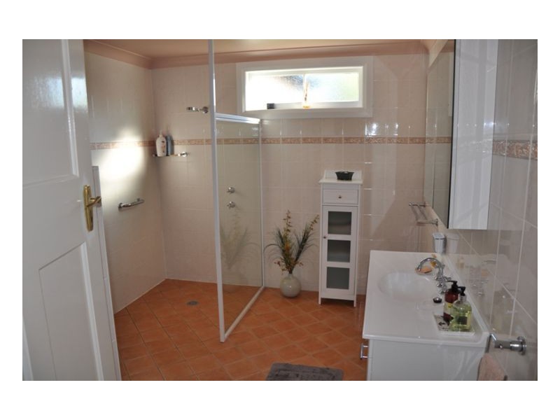 808 Oakey Creek Road, Piallaway NSW 2342