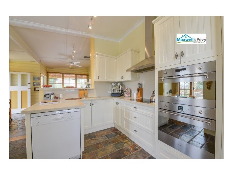 163 Upper Street, Tamworth NSW 2340