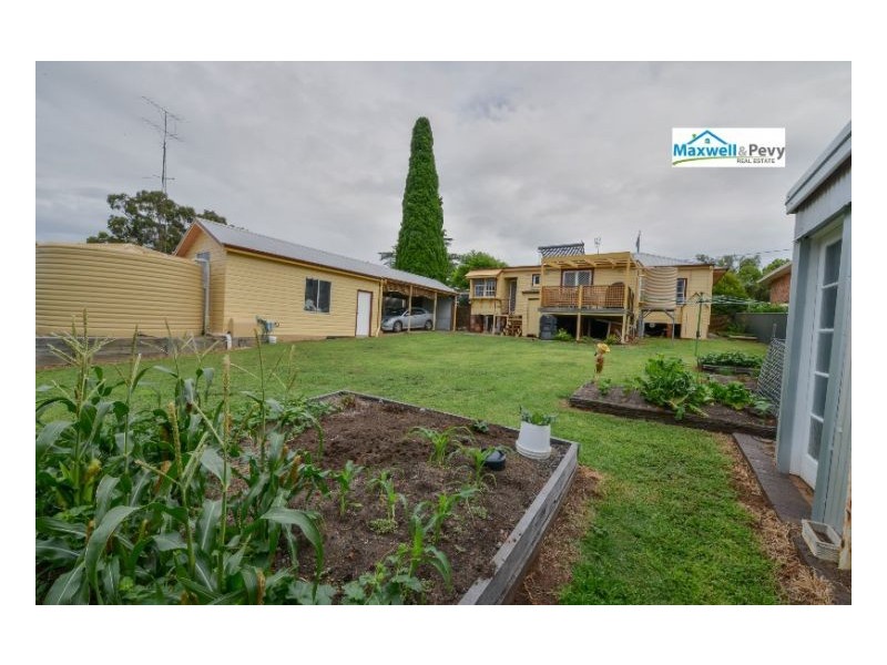 163 Upper Street, Tamworth NSW 2340