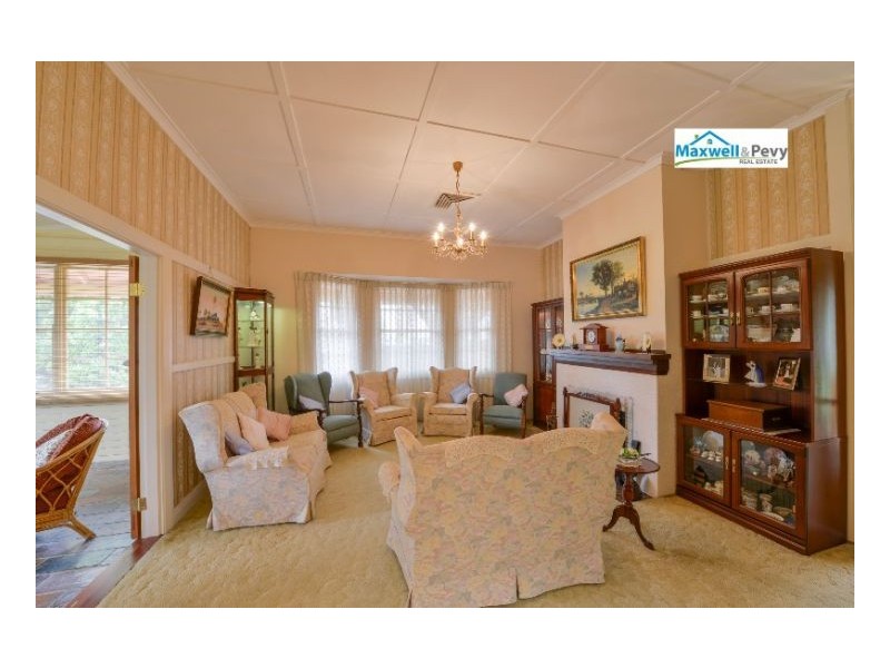 163 Upper Street, Tamworth NSW 2340