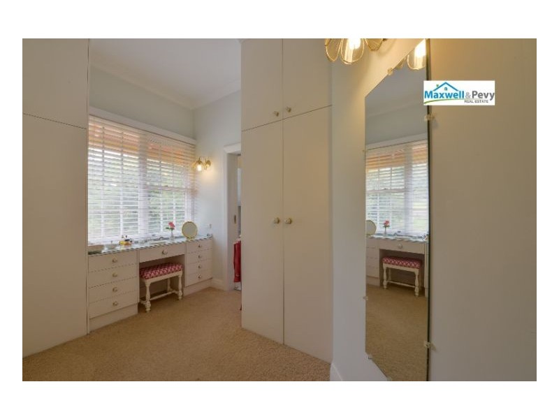 163 Upper Street, Tamworth NSW 2340