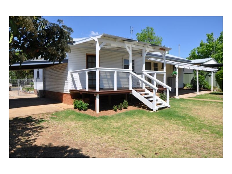 36 Bell Street, Tamworth NSW 2340
