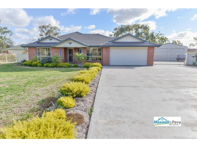 5 Narran Place, Tamworth NSW 2340