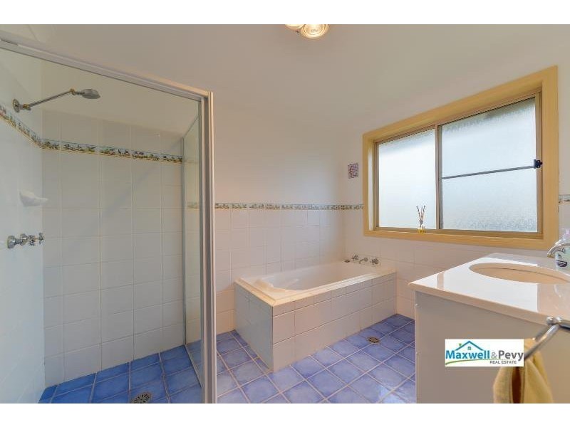5 Narran Place, Tamworth NSW 2340