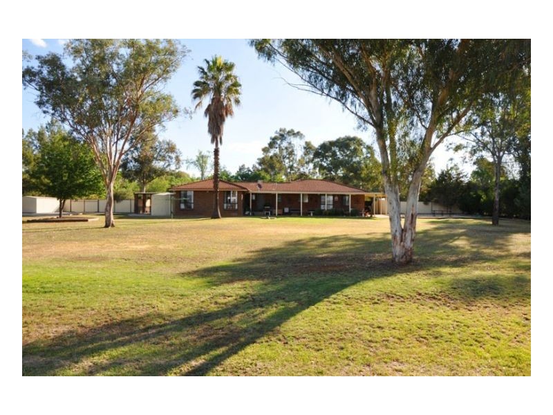 17 Kingswood Drive, Kingswood NSW 2340