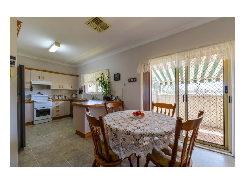 3/4 Gunn Place, Tamworth NSW 2340