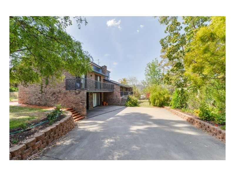 10 Myrene Avenue, Tamworth NSW 2340