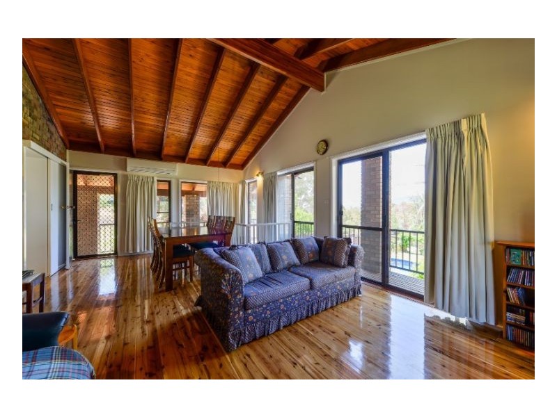 10 Myrene Avenue, Tamworth NSW 2340