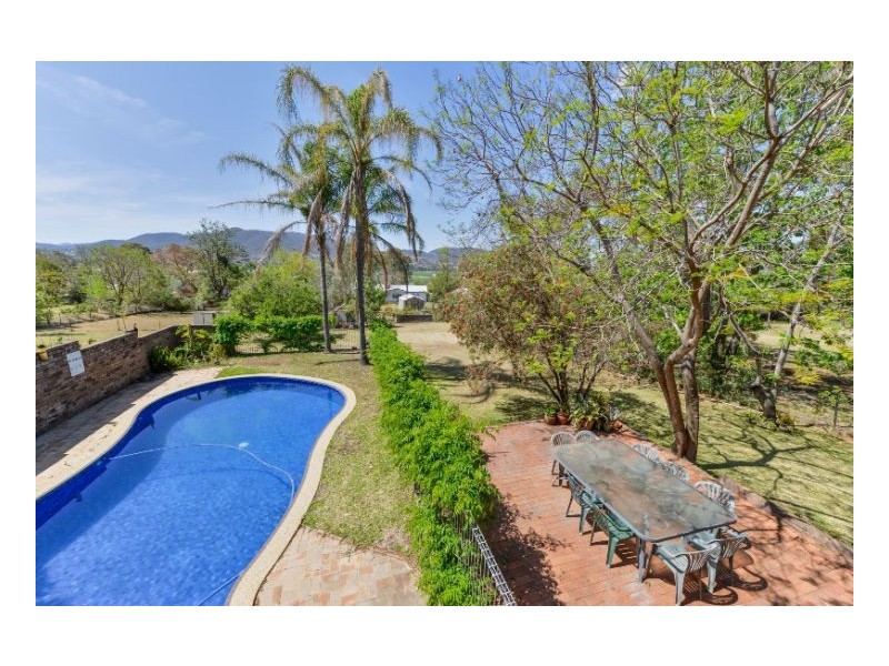 10 Myrene Avenue, Tamworth NSW 2340