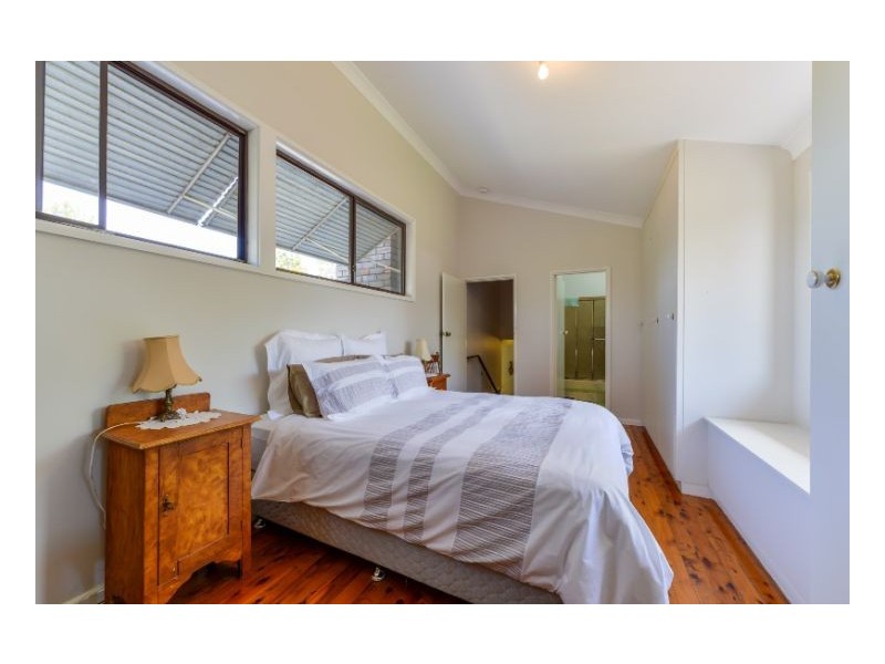 10 Myrene Avenue, Tamworth NSW 2340