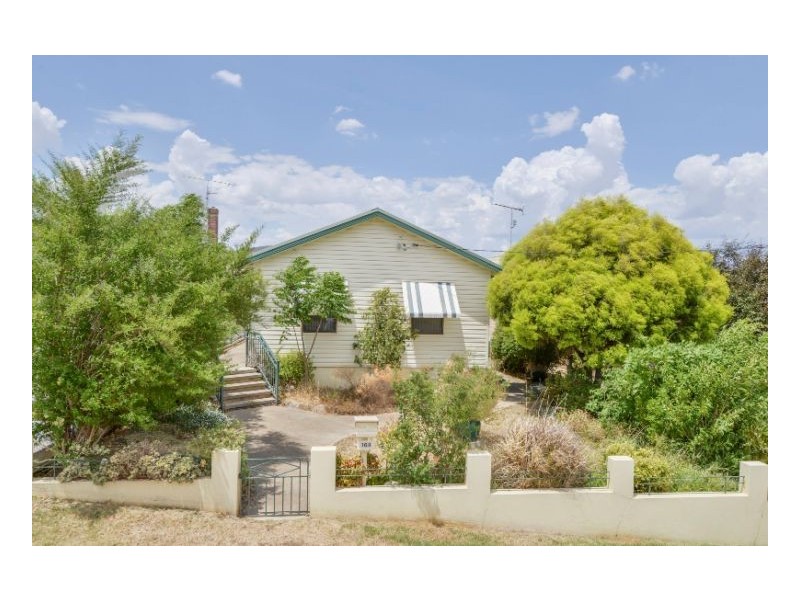 164 Denison Street, Tamworth NSW 2340