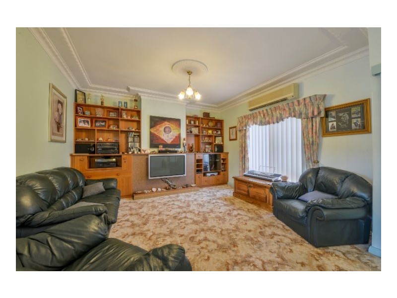 164 Denison Street, Tamworth NSW 2340