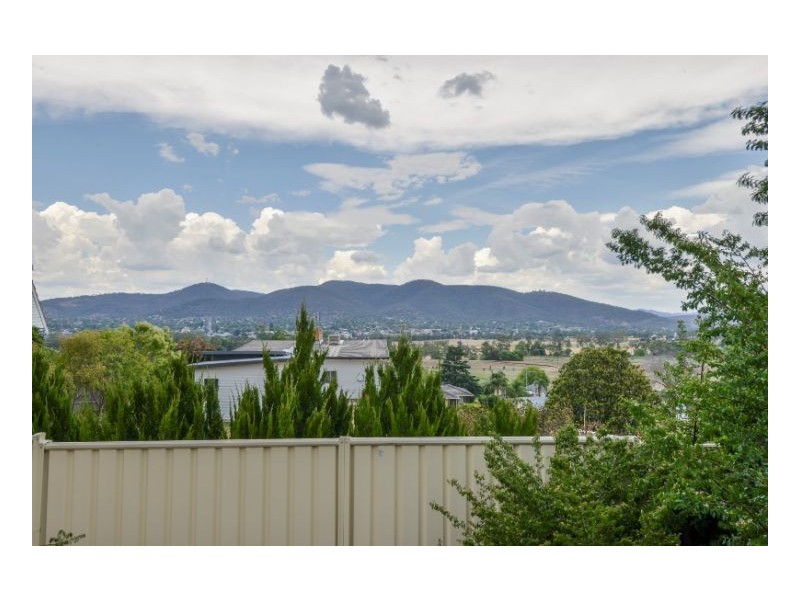 164 Denison Street, Tamworth NSW 2340