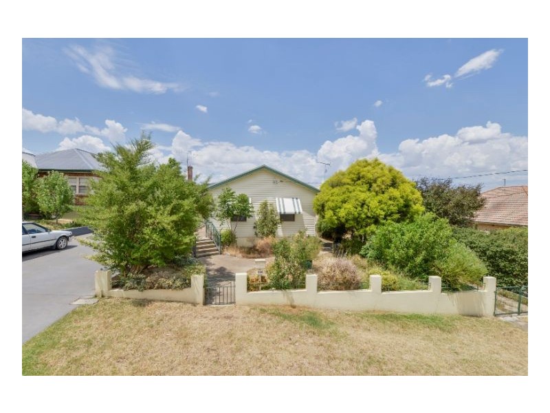 164 Denison Street, Tamworth NSW 2340