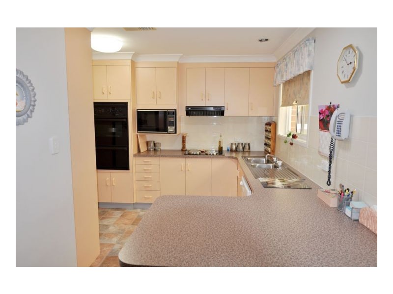 7 Banjos Circuit, Tamworth NSW 2340