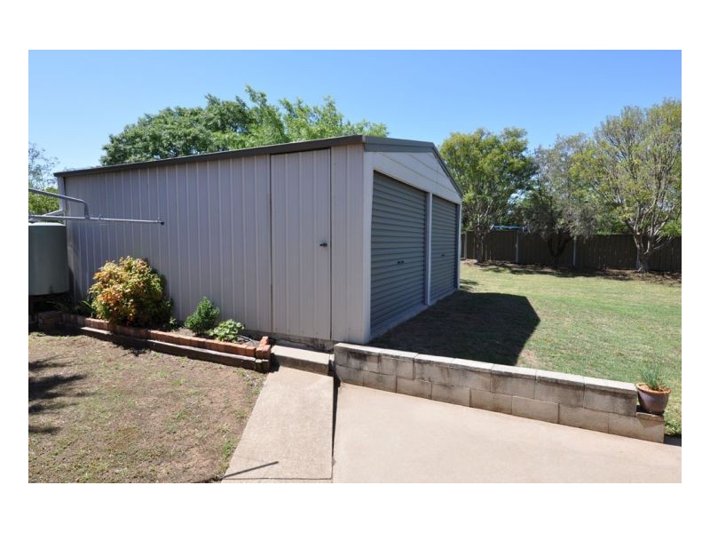7 Banjos Circuit, Tamworth NSW 2340