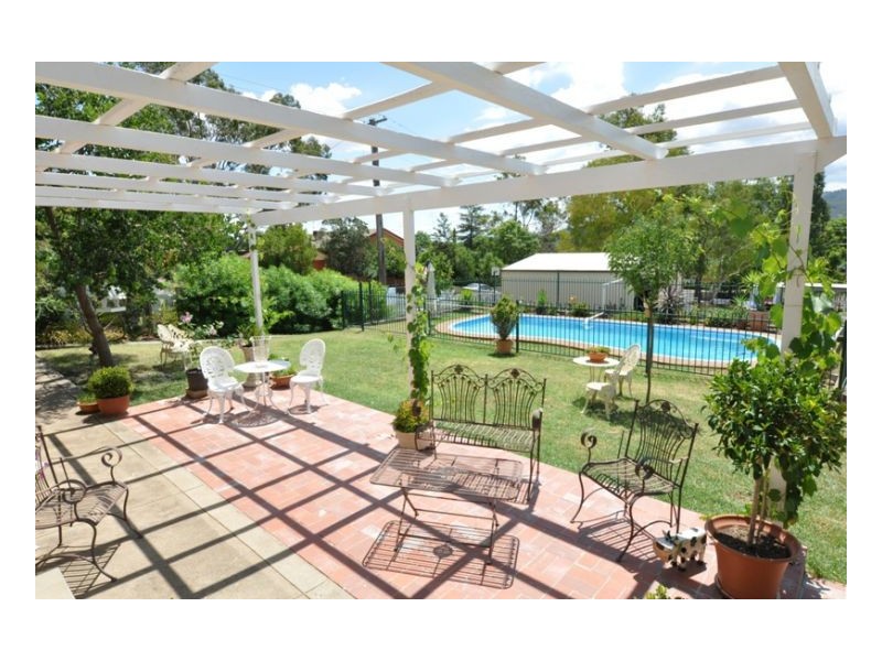 2A Myrene Avenue, Tamworth NSW 2340
