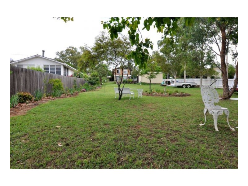 2A Myrene Avenue, Tamworth NSW 2340