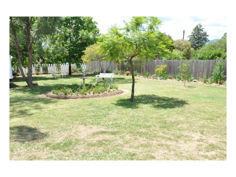 2A Myrene Avenue, Tamworth NSW 2340