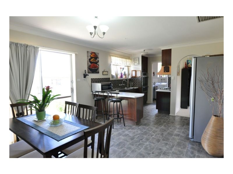 137 Hillvue Road, Tamworth NSW 2340