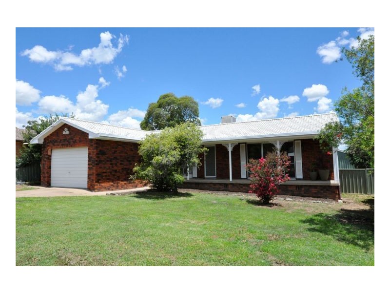 137 Hillvue Road, Tamworth NSW 2340
