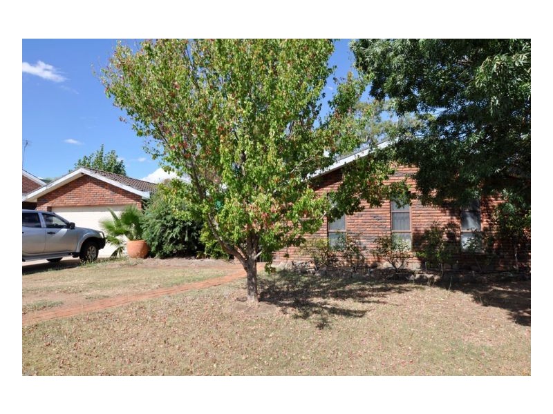4 Inala Crescent, Tamworth NSW 2340