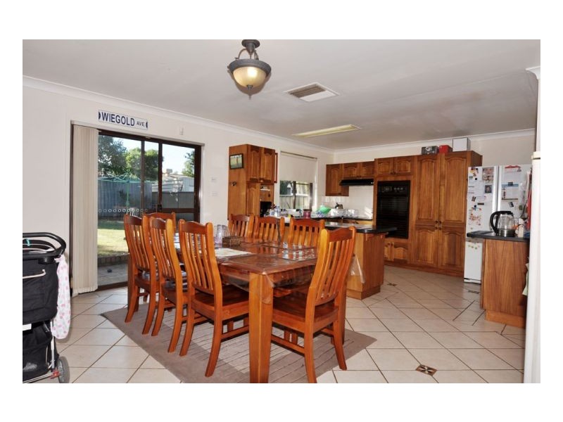 4 Inala Crescent, Tamworth NSW 2340