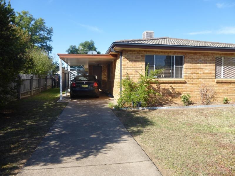1/65 Susanne Street, Tamworth NSW 2340