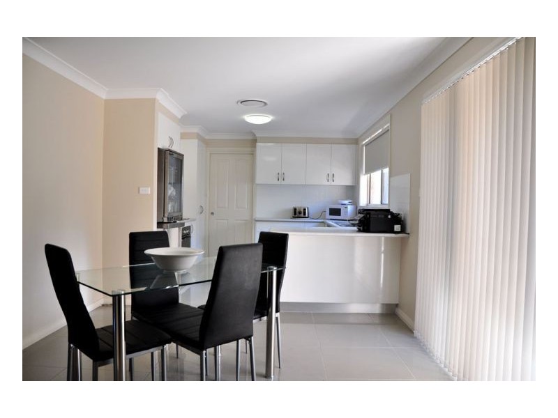 19A & 19B Illoura Street, Tamworth NSW 2340