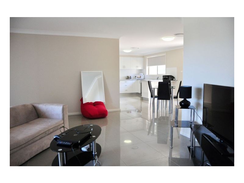 19A & 19B Illoura Street, Tamworth NSW 2340