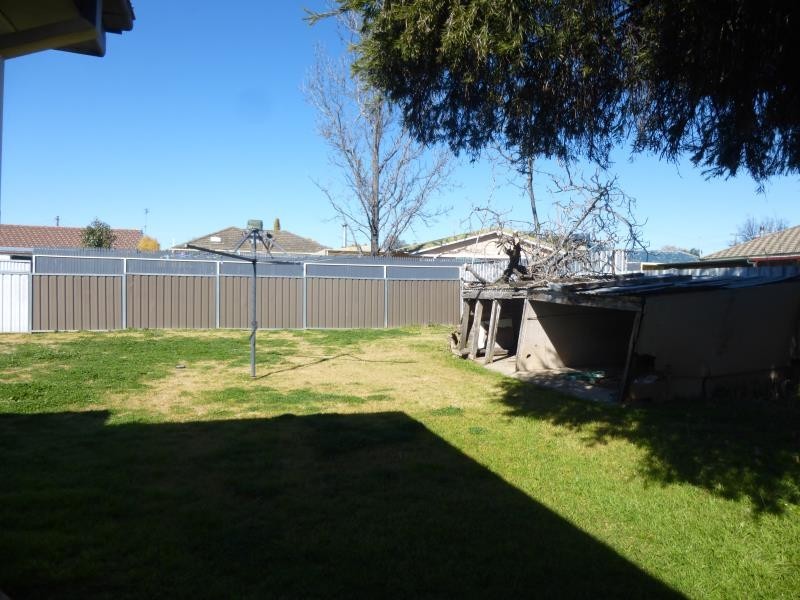 1/2 Robina Street, Tamworth NSW 2340