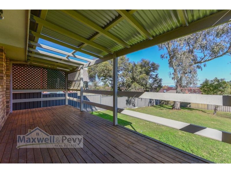 2 Wattle Close, Tamworth NSW 2340