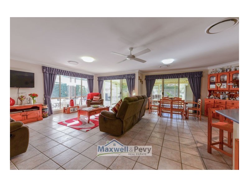 11 Mulwala Close, Tamworth NSW 2340