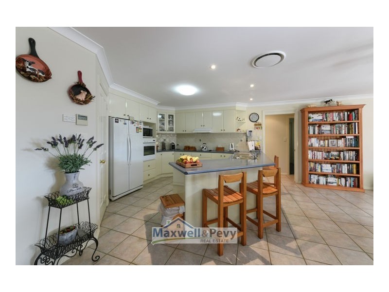 11 Mulwala Close, Tamworth NSW 2340