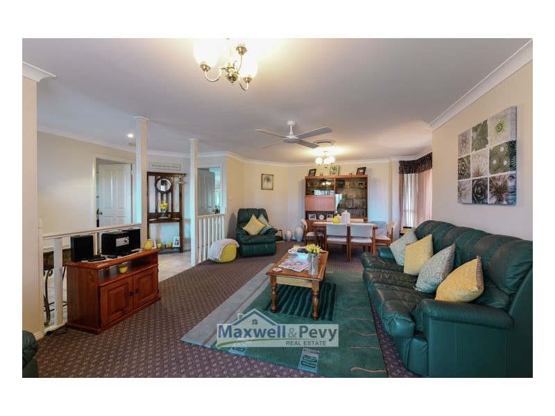 11 Mulwala Close, Tamworth NSW 2340