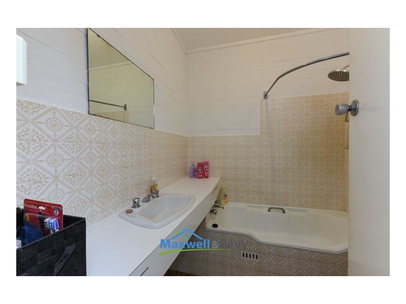 103 Piper Street, Tamworth NSW 2340