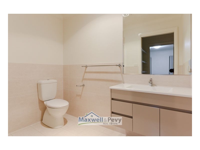 Units 1&2/28 Magpie Drive, Tamworth NSW 2340