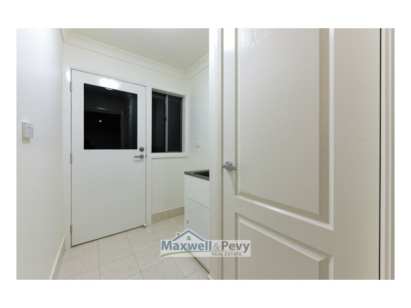 Units 1&2/28 Magpie Drive, Tamworth NSW 2340
