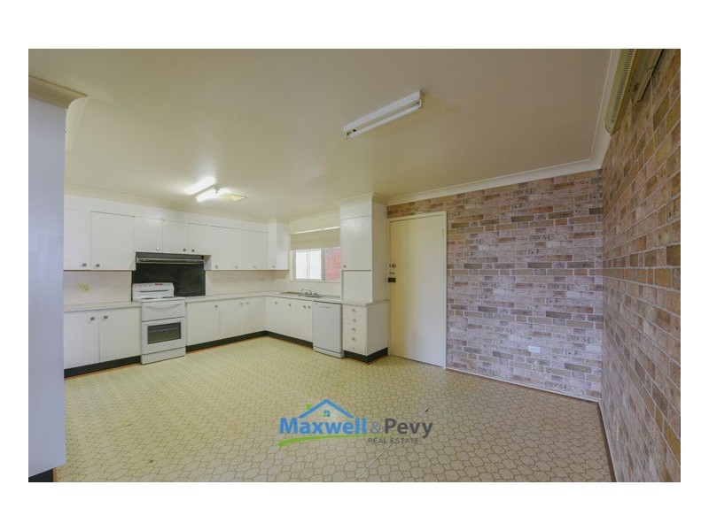 30 Minnamurra Crescent, Tamworth NSW 2340