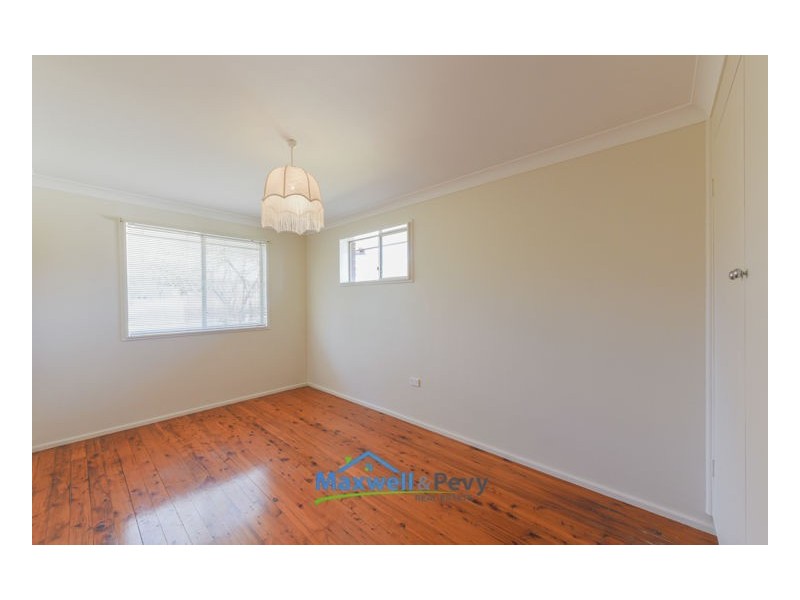 30 Minnamurra Crescent, Tamworth NSW 2340
