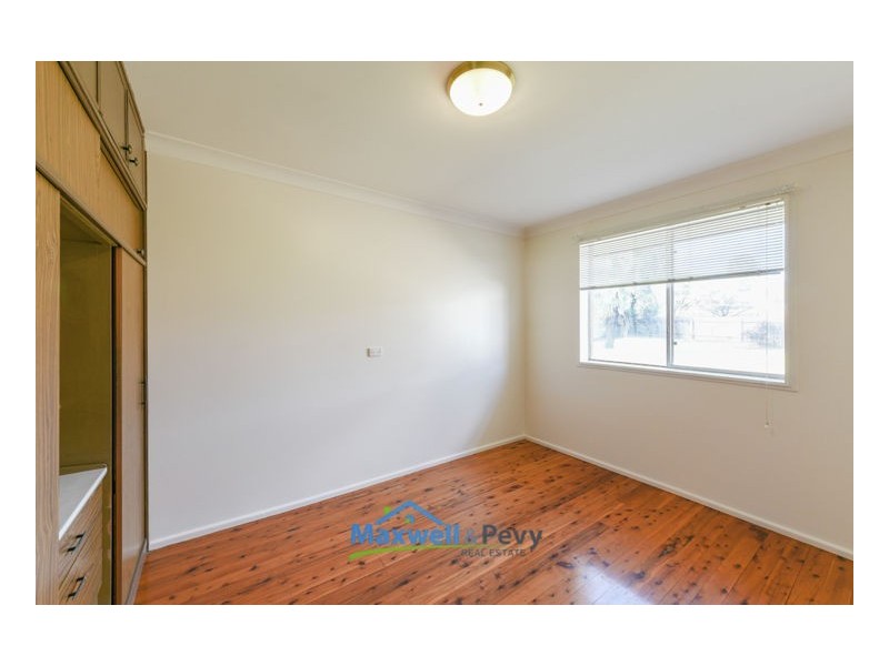 30 Minnamurra Crescent, Tamworth NSW 2340
