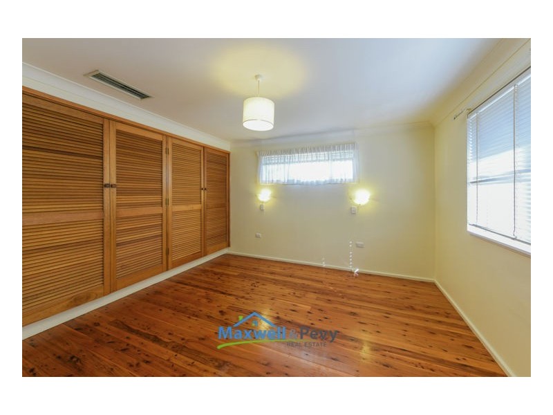 30 Minnamurra Crescent, Tamworth NSW 2340