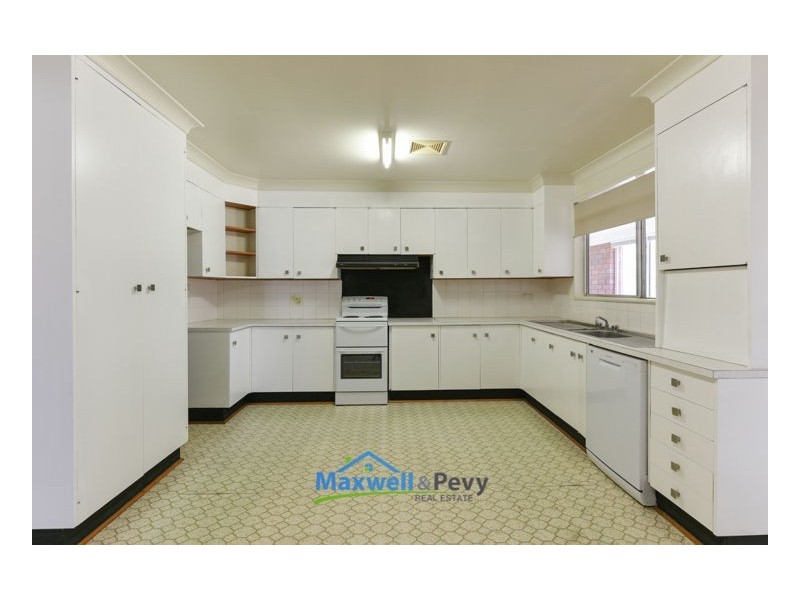 30 Minnamurra Crescent, Tamworth NSW 2340