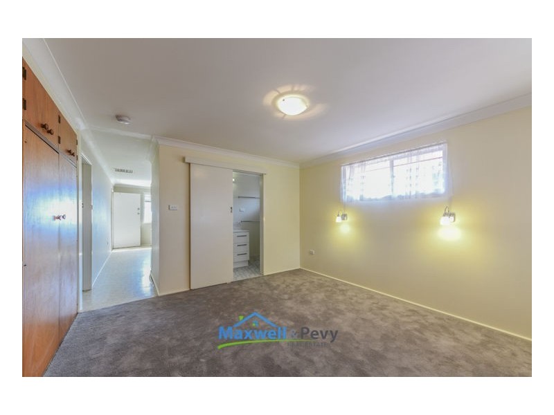 30 Minnamurra Crescent, Tamworth NSW 2340
