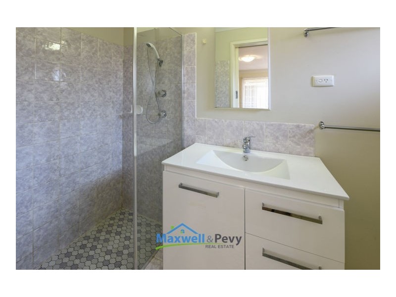30 Minnamurra Crescent, Tamworth NSW 2340