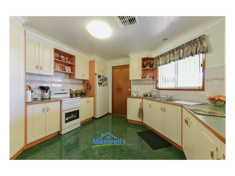 7 Ebony Close, Tamworth NSW 2340